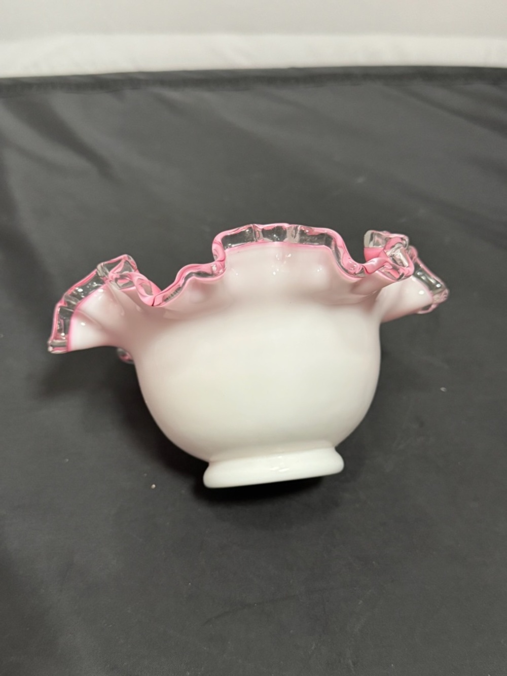 FENTON Art Glass Pink Bride's Bowl Art Glass Pink White Silvercrest Ruffled - Picture 2 of 7